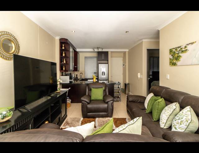 2 BEDROOM APARTMENT SOLD IN TYGER WATERFRONT